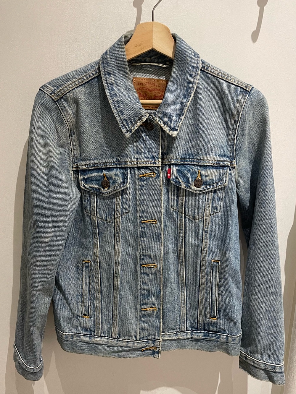 Levi's Light Blue Classic Denim Trucker Jacket